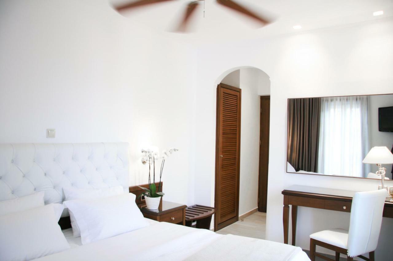 Standard Double or Twin Room with Sea View